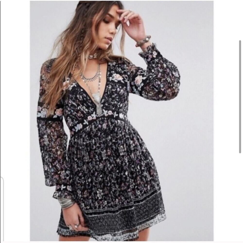 Free People Cherry Blossom black floral embroidered lace overlay dress 4 NWOT